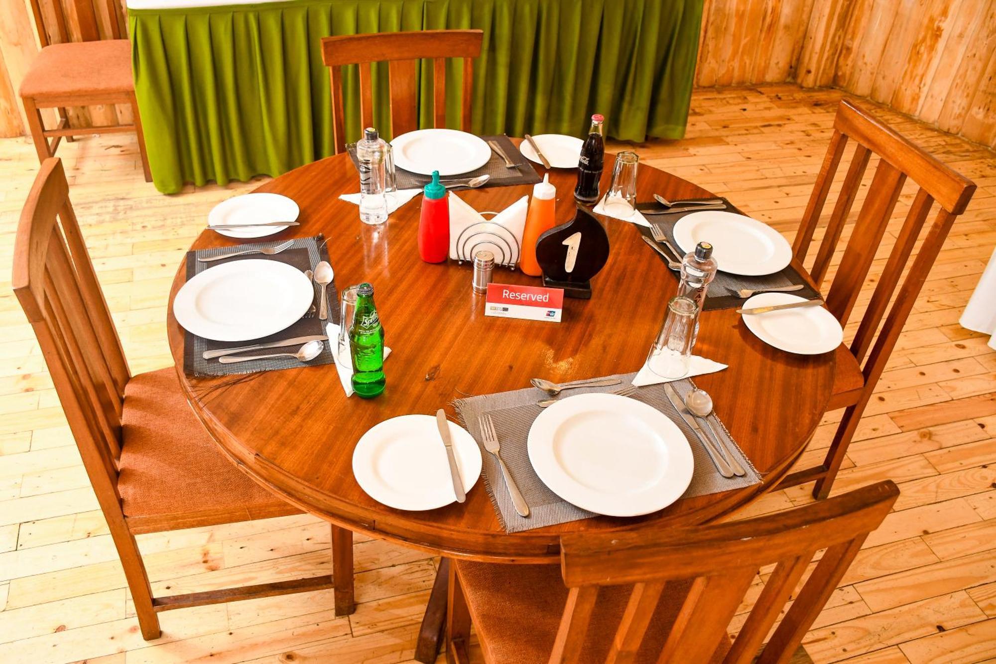 Naivasha Peppercorn Holiday Resort ภายนอก รูปภาพ