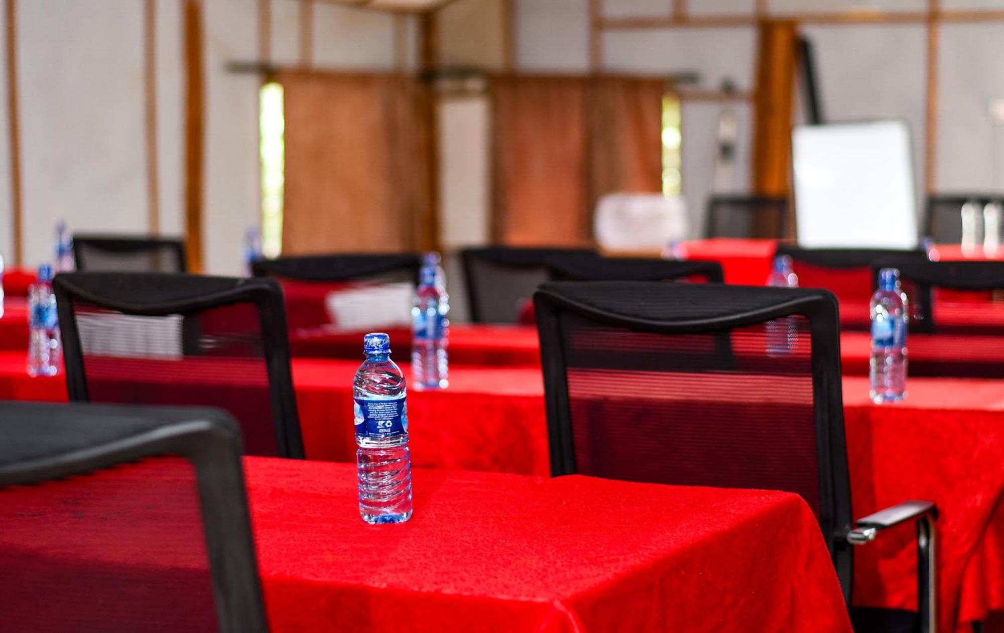 Naivasha Peppercorn Holiday Resort ภายนอก รูปภาพ