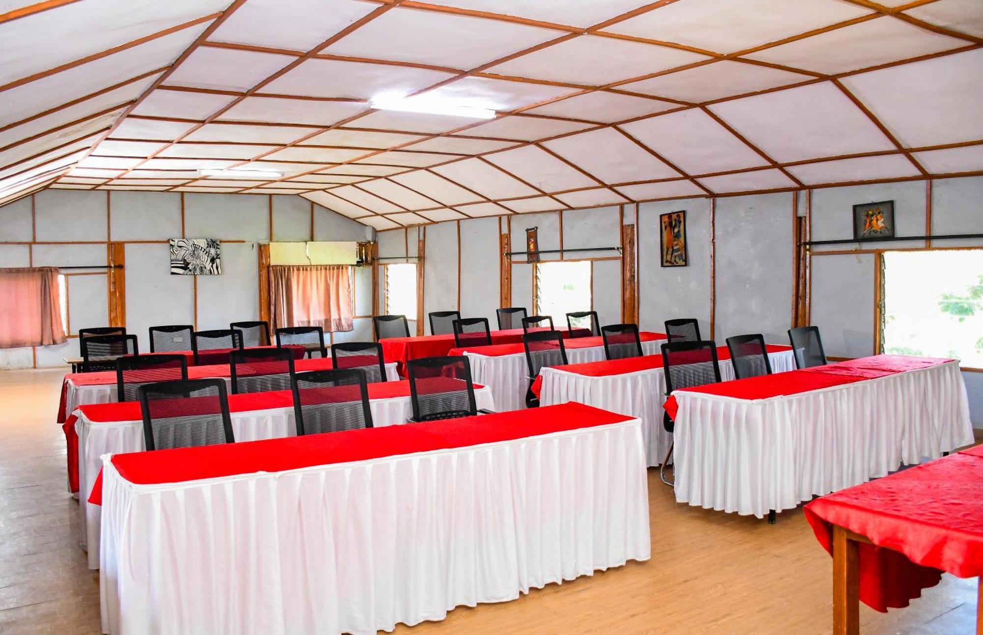 Naivasha Peppercorn Holiday Resort ภายนอก รูปภาพ