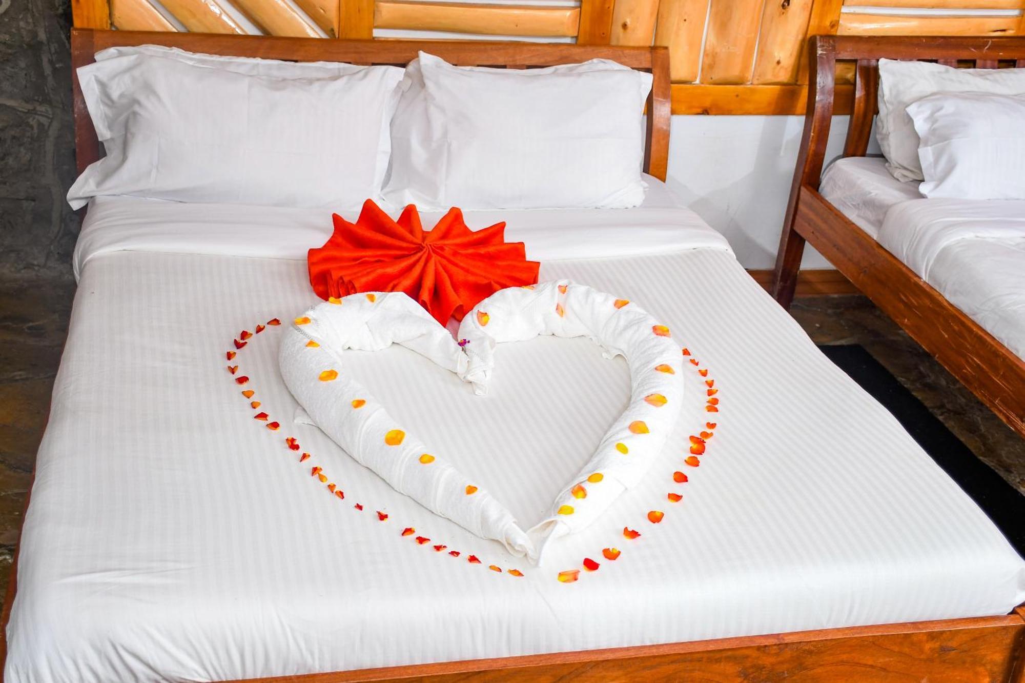 Naivasha Peppercorn Holiday Resort ภายนอก รูปภาพ