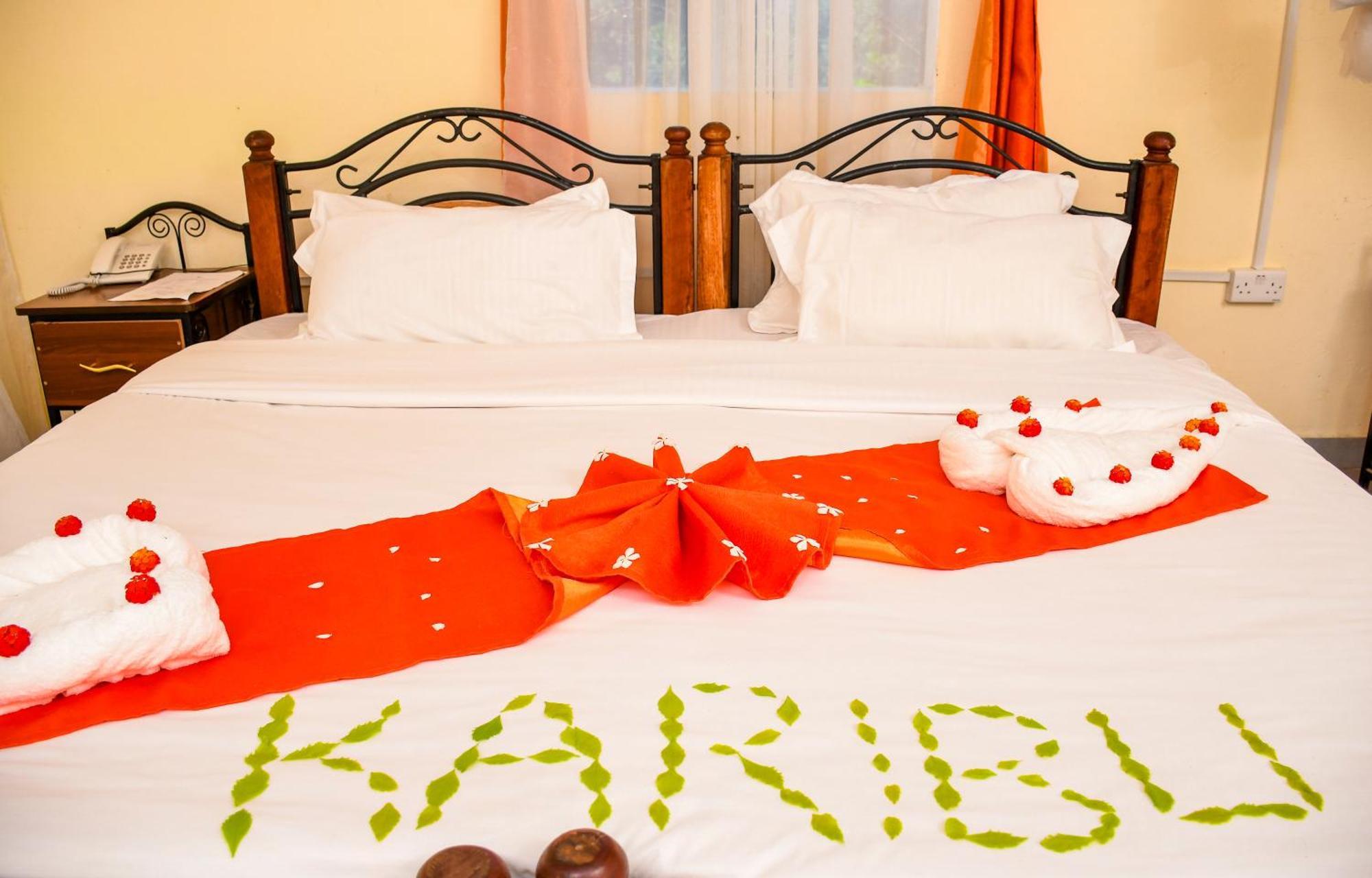 Naivasha Peppercorn Holiday Resort ภายนอก รูปภาพ